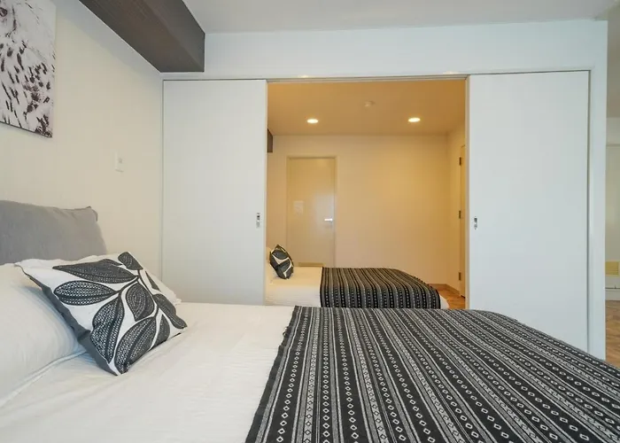 Dynastypalace Inn